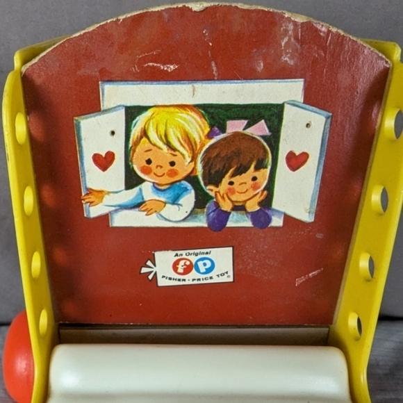 Lacing Shoe Fisher Price in used condition with a Sweet vintage nostalgic vibe - Picture 4 of 14